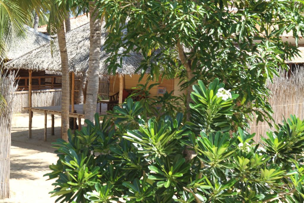 Cocodance Kitesurfing Resort Kalpitiya Exterior foto
